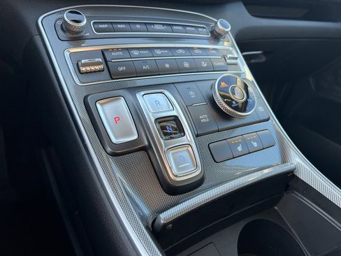 Used 2023 Hyundai Santa Fe SEL image 22