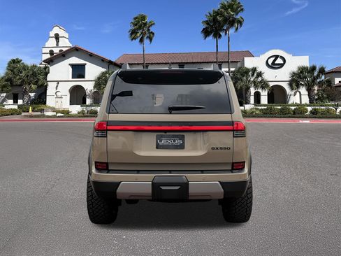 Certified 2025 Lexus GX 550 AWD/4WD image 3