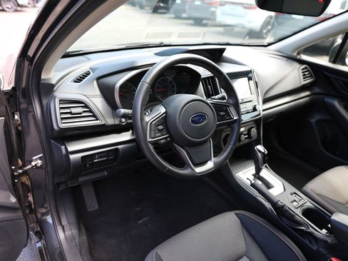 Used 2019 Subaru Crosstrek 2.0i Premium w/ Popular Package #3 AWD/4WD image 15