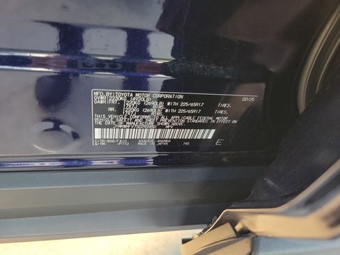 Used 2025 Toyota RAV4 XLE w/ Convenience Package image 30