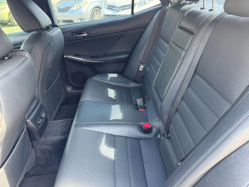 Used 2014 Lexus IS 250 4dr Sport Sdn Auto RWD image 27