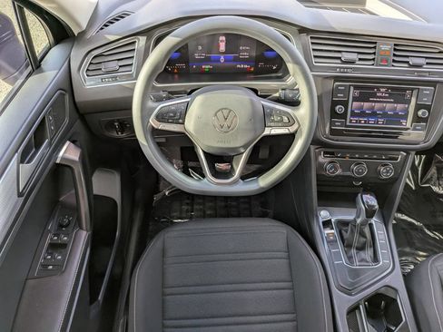 Used 2022 Volkswagen Tiguan S FWD image 12