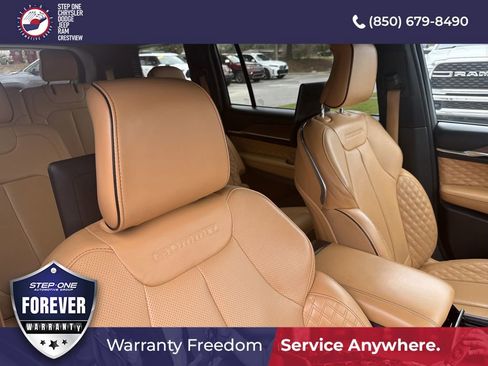 Used 2024 Jeep Grand Cherokee L Summit w/ Rear Seat Video Group I AWD/4WD image 21