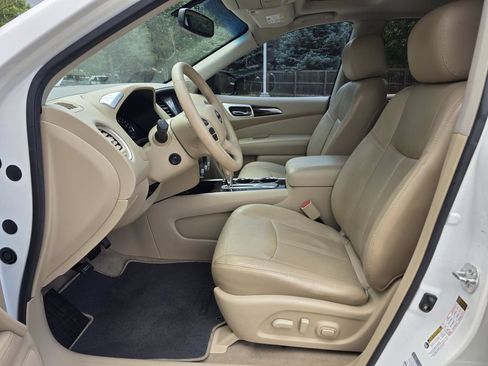 Used 2014 Nissan Pathfinder Platinum w/ Platinum Premium Package FWD image 15