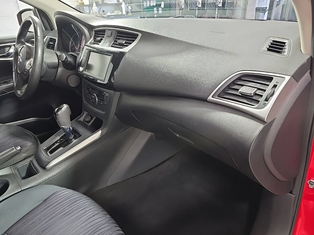 Used 2019 Nissan Sentra SV FWD image 31