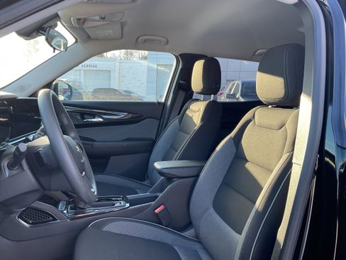 Certified 2025 Chevrolet TrailBlazer LT image 3