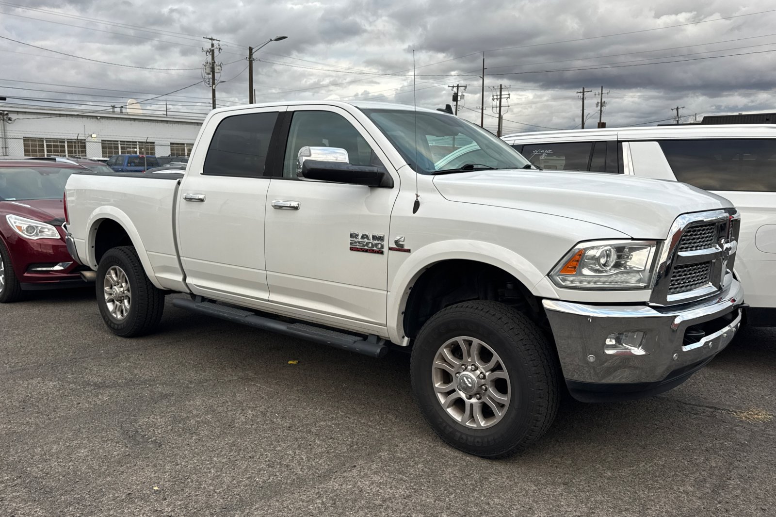 Used 2016 RAM 2500 Laramie AWD/4WD image 2