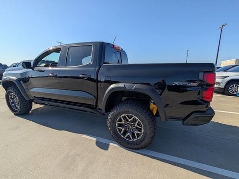 New 2026 Chevrolet Colorado ZR2 AWD/4WD image 11