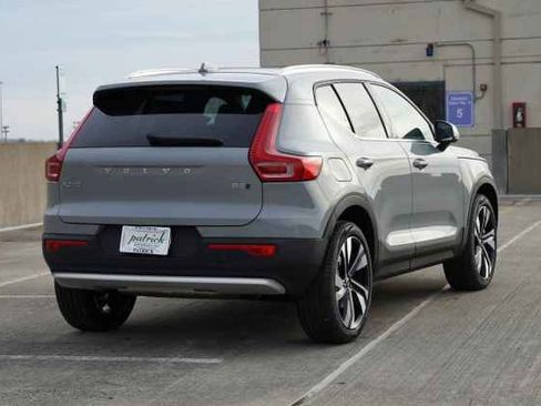New 2025 Volvo XC40 B5 Ultra w/ Climate Package image 5