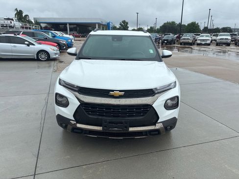 Used 2022 Chevrolet TrailBlazer ACTIV w/ Sun and Liftgate Package FWD image 10