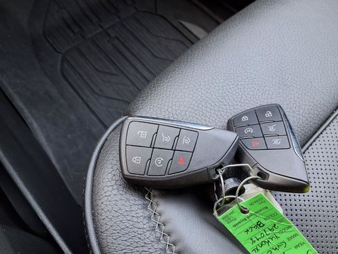 Used 2024 GMC Yukon XL Denali AWD/4WD image 21