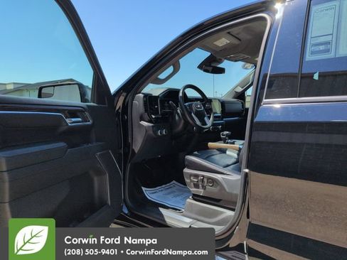 Used 2024 GMC Sierra 1500 Elevation w/ LPO, Elevation Black Package AWD/4WD image 9