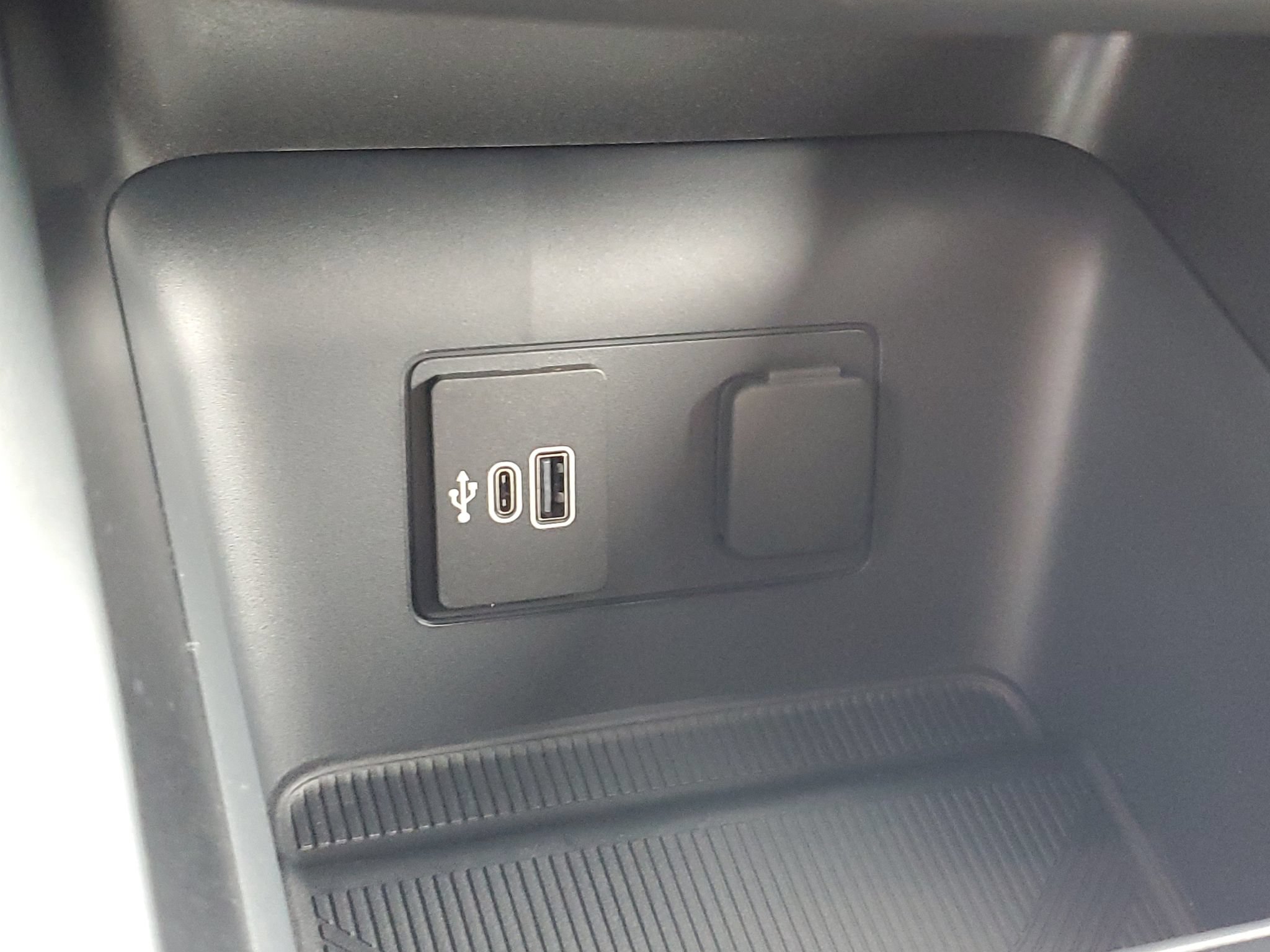 New 2027 Ford Explorer ST-Line AWD/4WD image 29