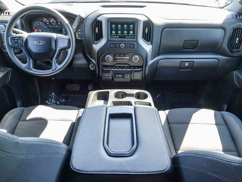 Used 2025 Chevrolet Silverado 1500 Custom Trail Boss w/ Dark Appearance Package image 11