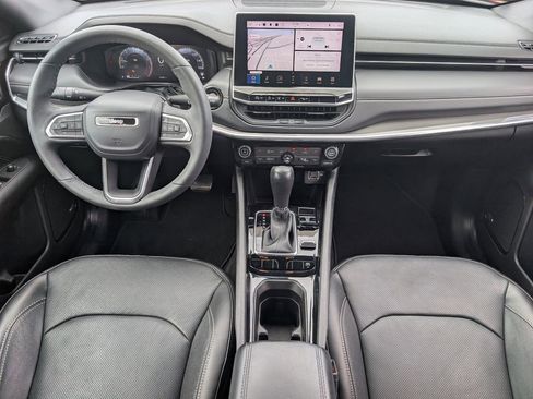 Used 2023 Jeep Compass High Altitude AWD/4WD image 9