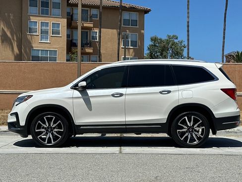 Used 2019 Honda Pilot Touring image 7
