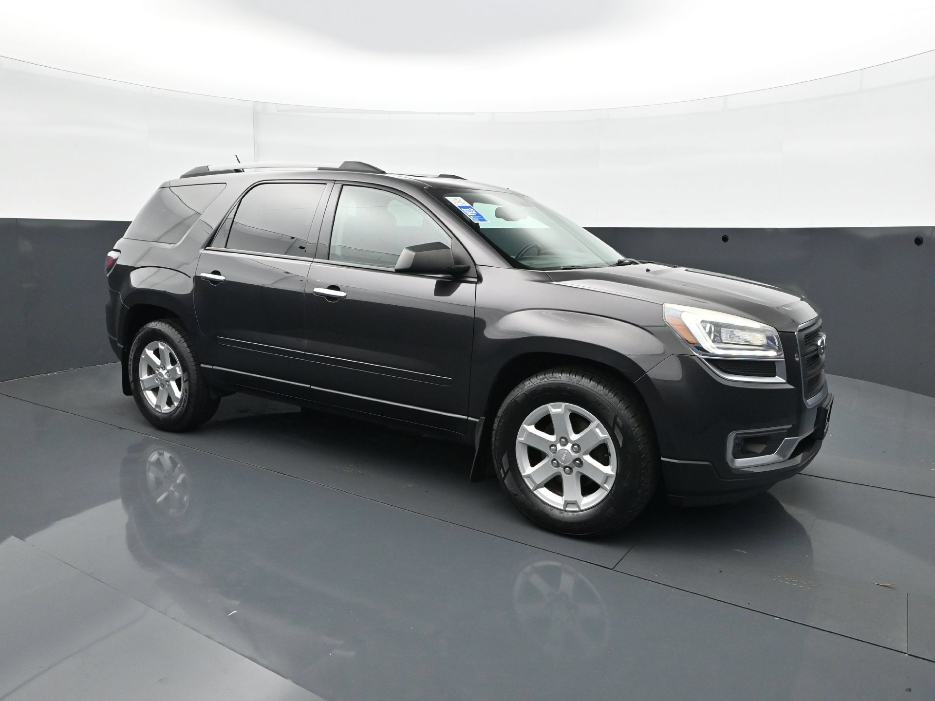 Used 2015 GMC Acadia SLE AWD/4WD image 9