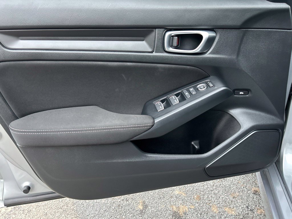 Used 2025 Honda Civic Sport image 12