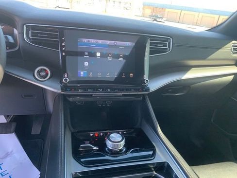 Used 2024 Jeep Wagoneer Series II image 21