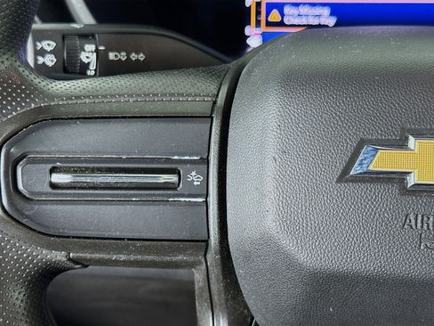 Used 2023 Chevrolet Colorado W/T image 13