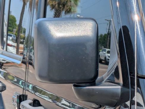 Used 2023 Jeep Wrangler Unlimited Sahara AWD/4WD image 12