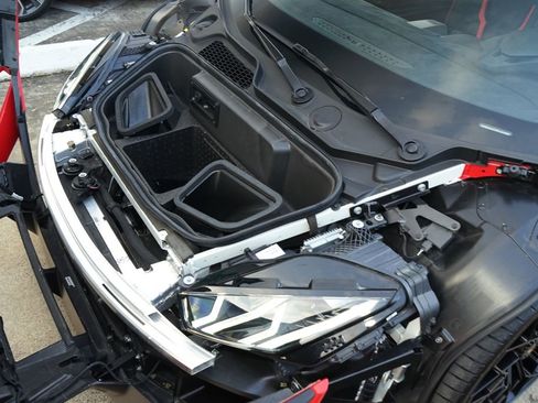 Used 2023 Lamborghini Huracan STO image 34