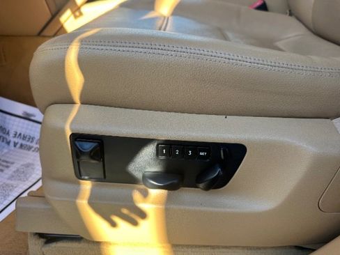 Used 2009 Porsche Cayenne image 17