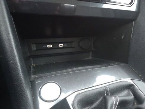 Certified 2023 Volkswagen Tiguan SE w/ Panoramic Sunroof Package image 21