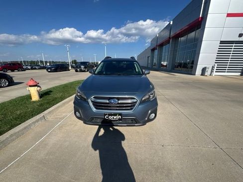 Used 2018 Subaru Outback 2.5i Limited w/ 50th Anniversary Edition AWD/4WD image 10