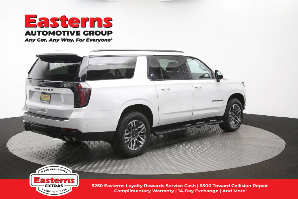 Used 2025 Chevrolet Suburban Z71 AWD/4WD image 43
