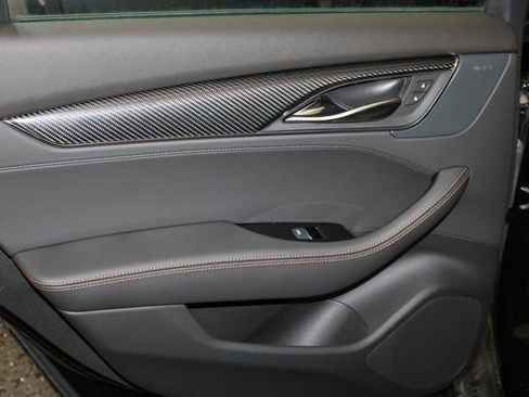 Used 2025 Cadillac CT5 V w/ Technology Package image 40