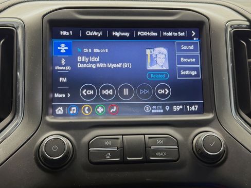 Used 2022 Chevrolet Silverado 1500 RST w/ Convenience Package II image 9