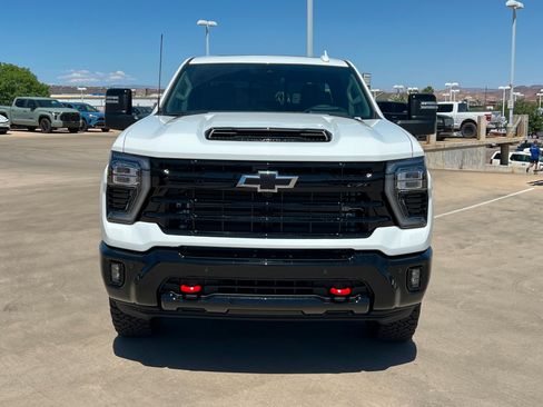 New 2026 Chevrolet Silverado 2500 LTZ w/ LTZ Plus Package AWD/4WD image 9