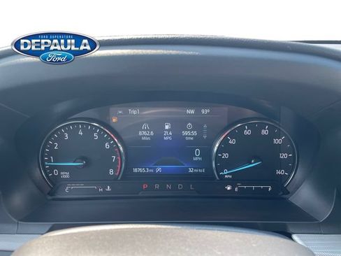 Used 2024 Ford Explorer XLT w/ Equipment Group 202A AWD/4WD image 2