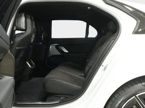 Certified 2024 BMW i7 M70 image 21