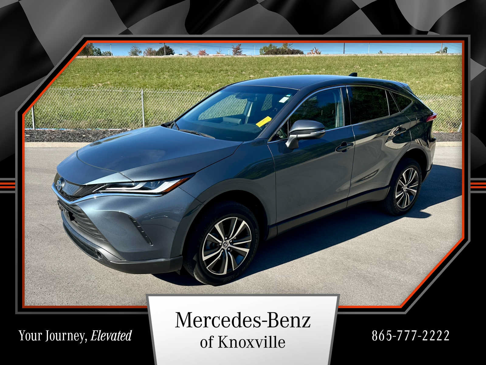 Used 2024 Toyota Venza LE AWD/4WD image 1