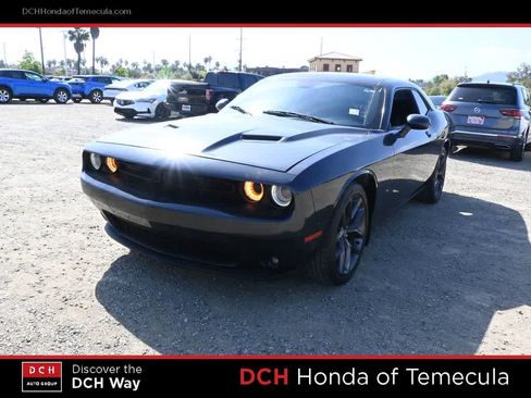 Used 2019 Dodge Challenger SXT w/ Plus Package RWD image 1