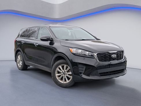 Used 2019 Kia Sorento L image 2