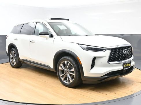 Used 2023 INFINITI QX60 Luxe AWD/4WD image 3