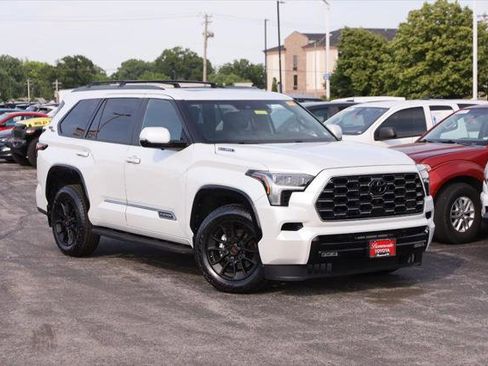 Certified 2026 Toyota Sequoia Platinum AWD/4WD image 2
