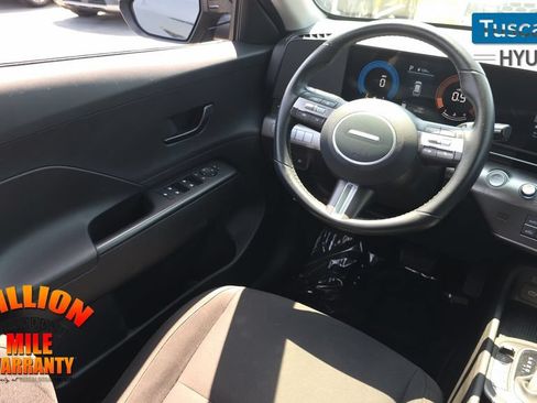 Used 2025 Hyundai Kona SEL AWD/4WD image 27