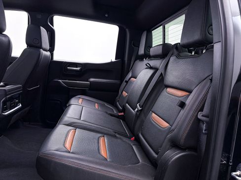 Used 2022 GMC Sierra 1500 AT4 w/ AT4 Premium Package AWD/4WD image 34