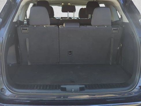 Used 2022 Toyota Highlander L FWD image 21