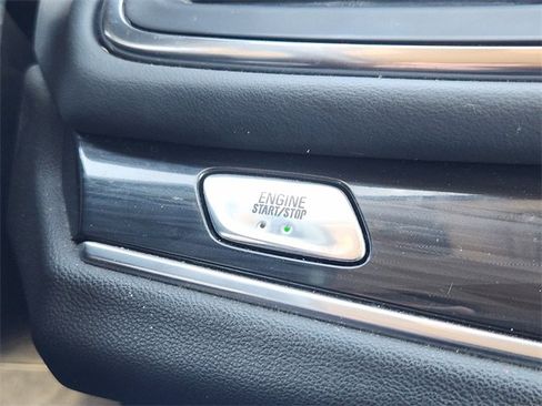 Used 2020 Buick Enclave Essence w/ Sport Touring Edition image 22