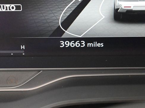 Used 2023 Nissan Pathfinder Platinum image 19