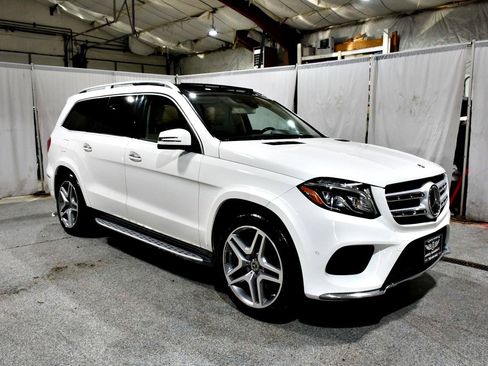 Used 2017 Mercedes-Benz GLS 550 4MATIC image 7