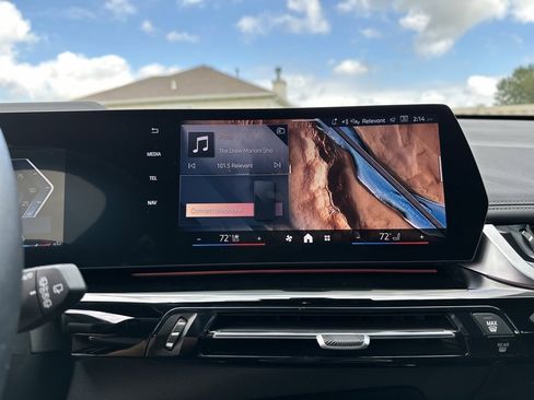 Used 2025 BMW X1 xDrive28i w/ Technology Package image 40