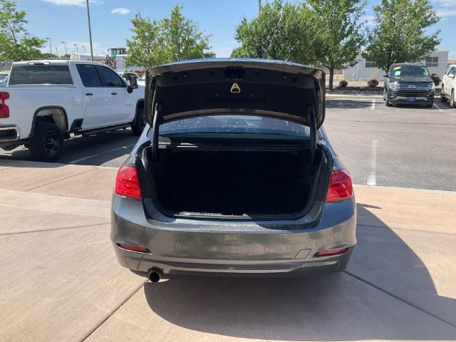 Used 2015 BMW 320i Sedan RWD image 14