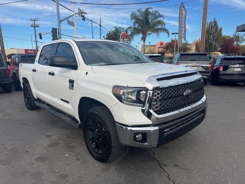 Used 2020 Toyota Tundra SR5 w/ SR5 Upgrade Package image 2