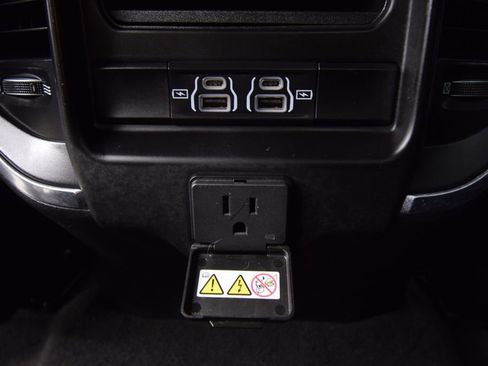 Used 2023 RAM 1500 Laramie image 39